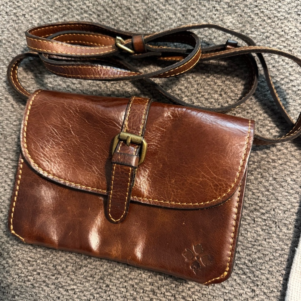 Patricia Nash Torri Crossbody Bag Heritage With Embossed Logo - Picture 3 of 9